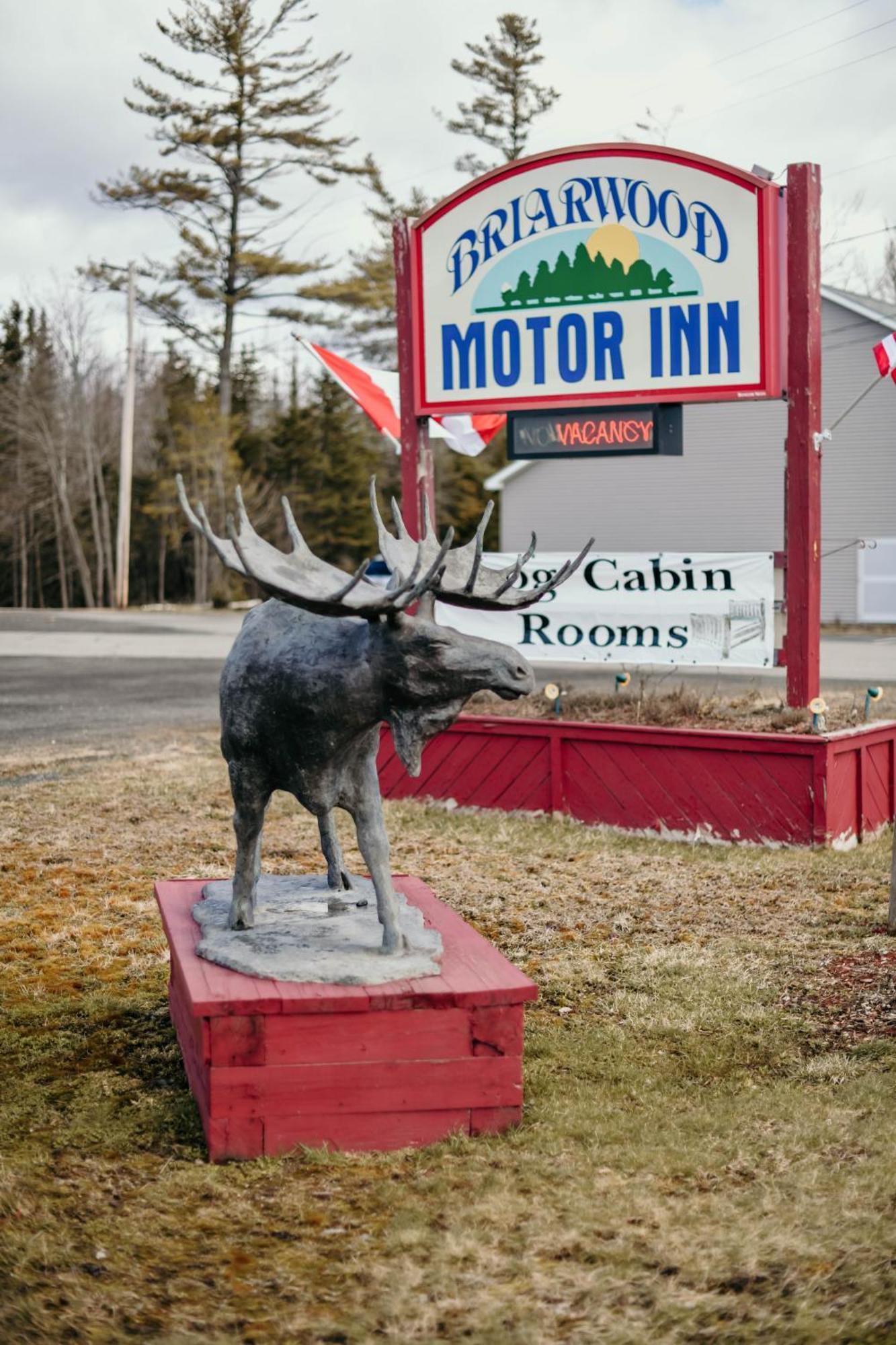 Briarwood Motor Inn Lincoln Exterior photo