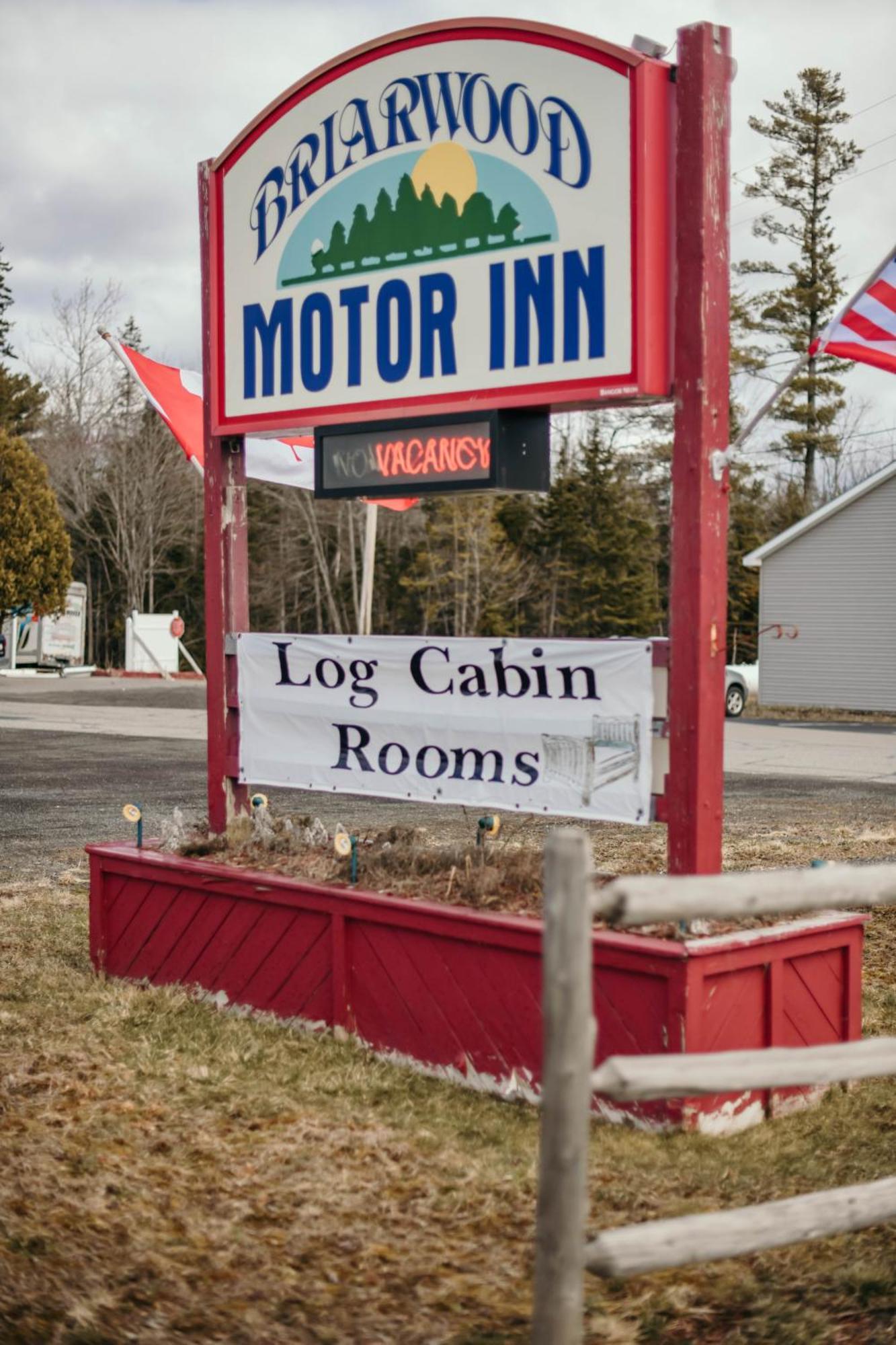 Briarwood Motor Inn Lincoln Exterior photo