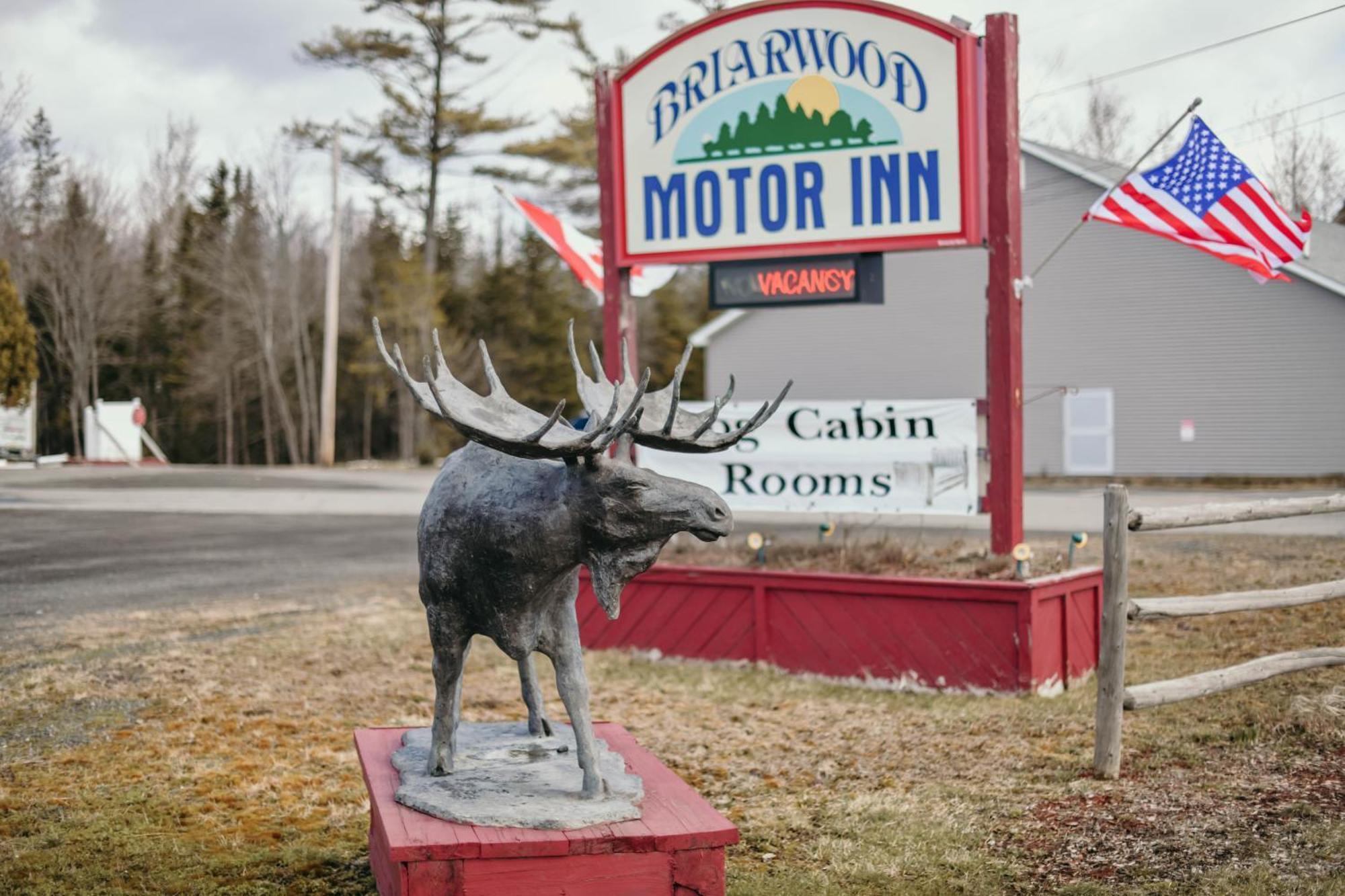 Briarwood Motor Inn Lincoln Exterior photo
