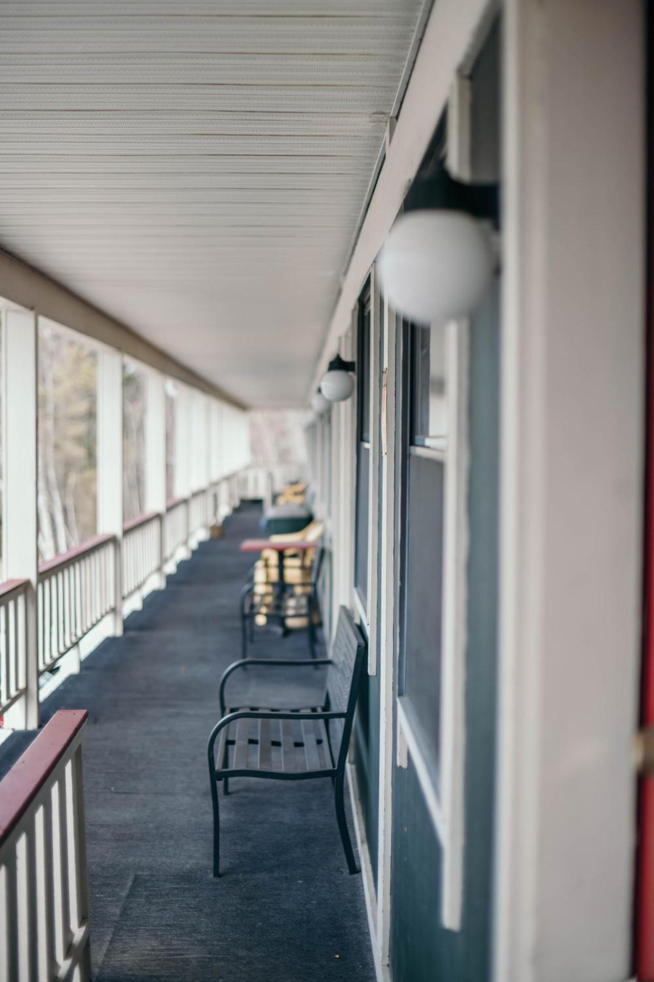 Briarwood Motor Inn Lincoln Exterior photo