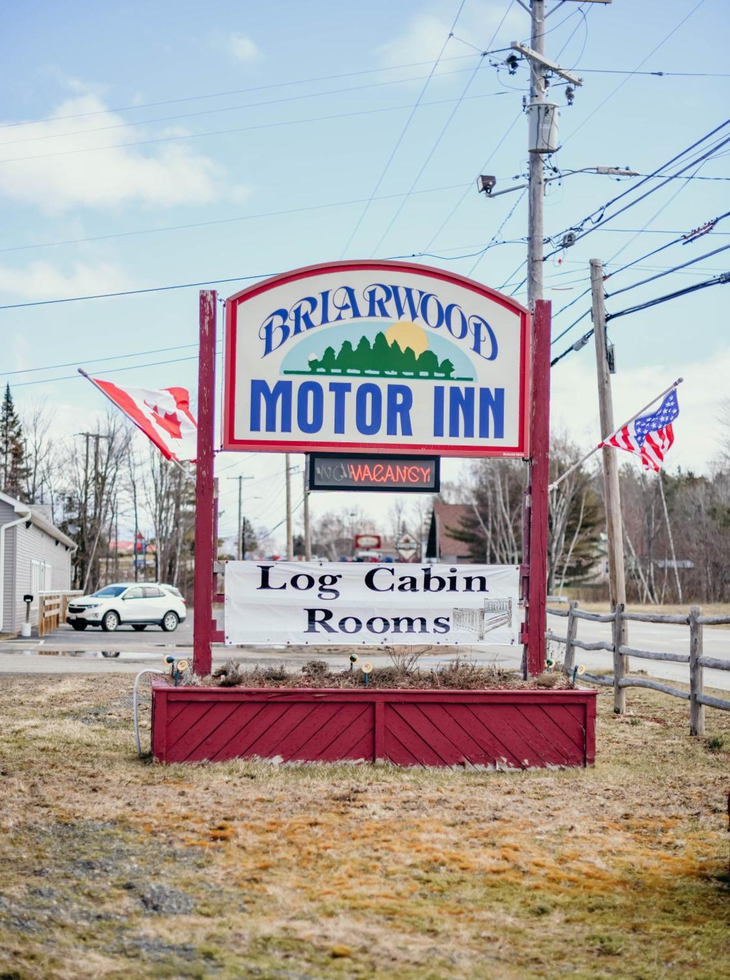 Briarwood Motor Inn Lincoln Exterior photo